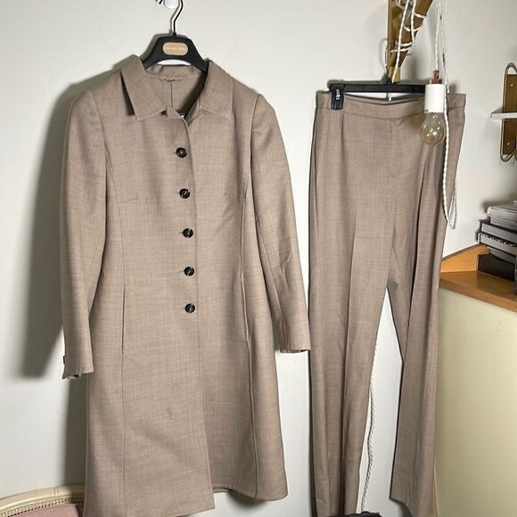 Vintage Akris Punto Jacket Blazer and Slacks Khaki Set US 10